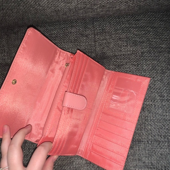 Wallet - Picture 2 of 2